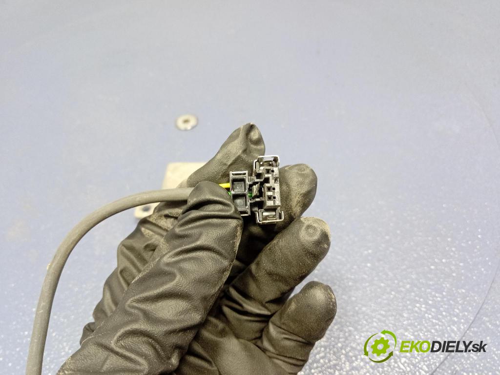 Honda Cr-v 2016 střídač: W3T23671