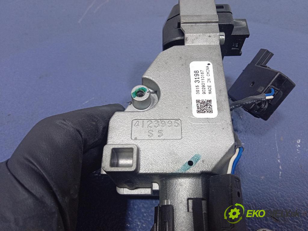 Opel Astra 2019 Spínač zapaľovania: 39153198