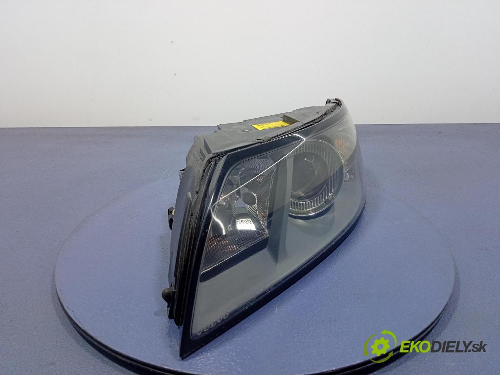 Volvo V50 2004 Reflektor: Vľavo: 30678912