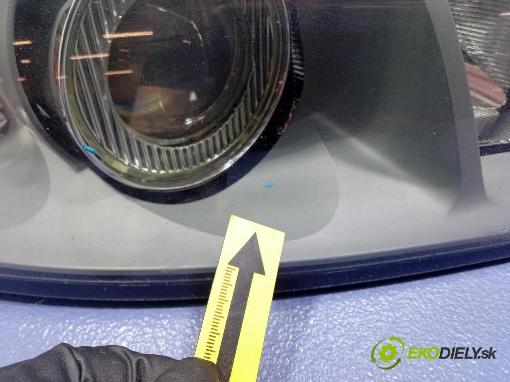 Volvo V50 2004 světlo v pravo: 30678913