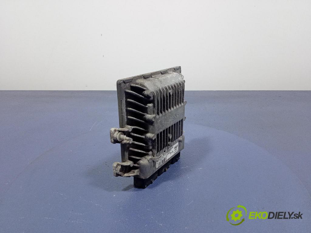 Volvo V50 2004 riadiaca jednotka Motor: 30729065A