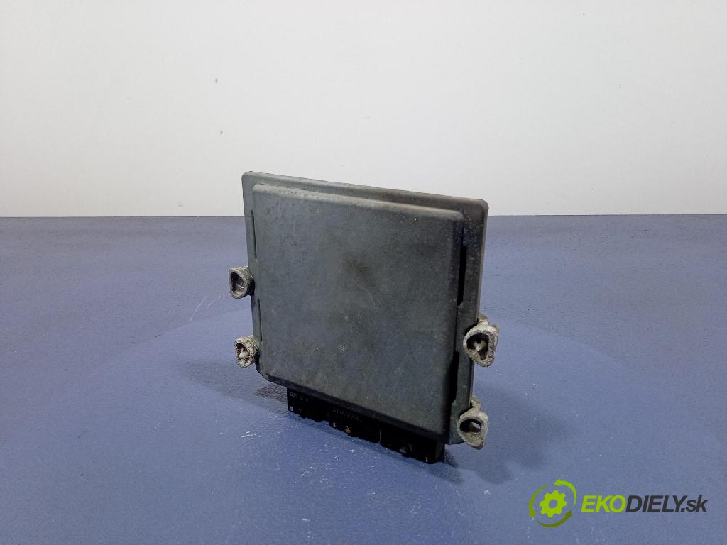 Volvo V50 2004 riadiaca jednotka Motor: 30729065A