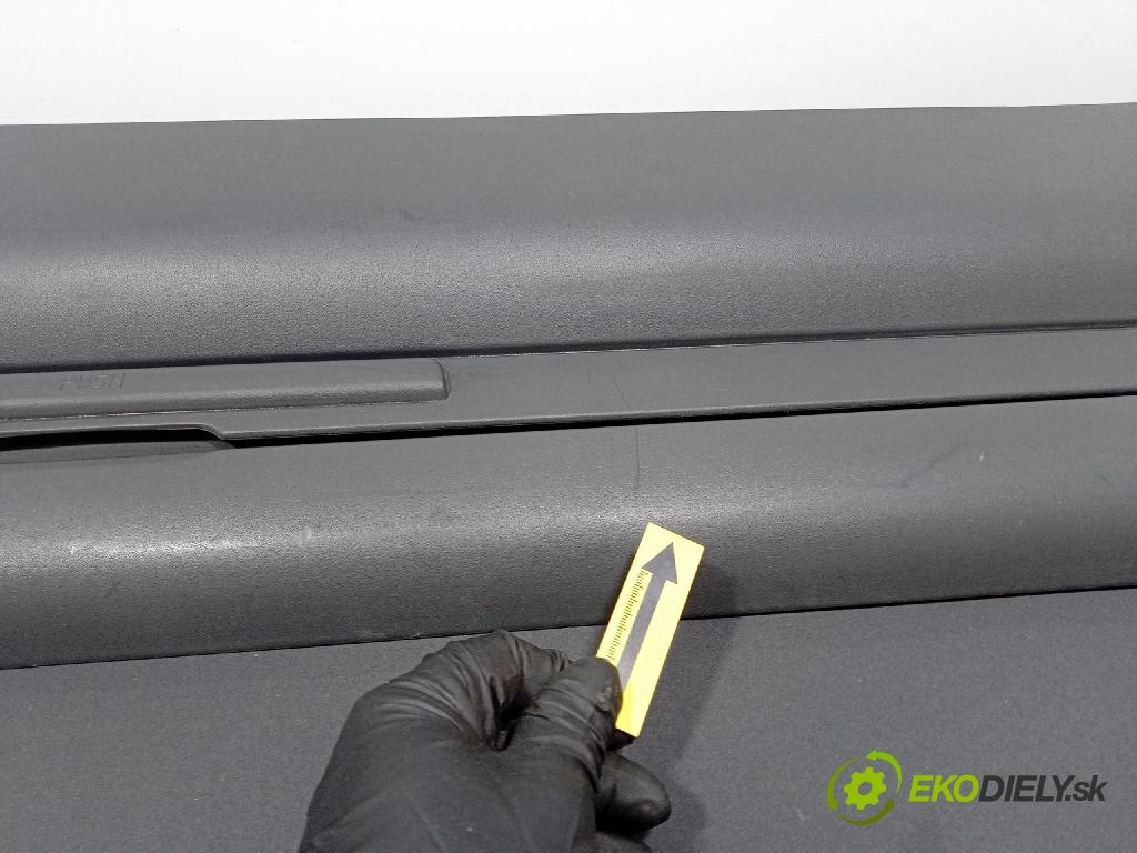 Volvo V50 2004 roleta 39984055