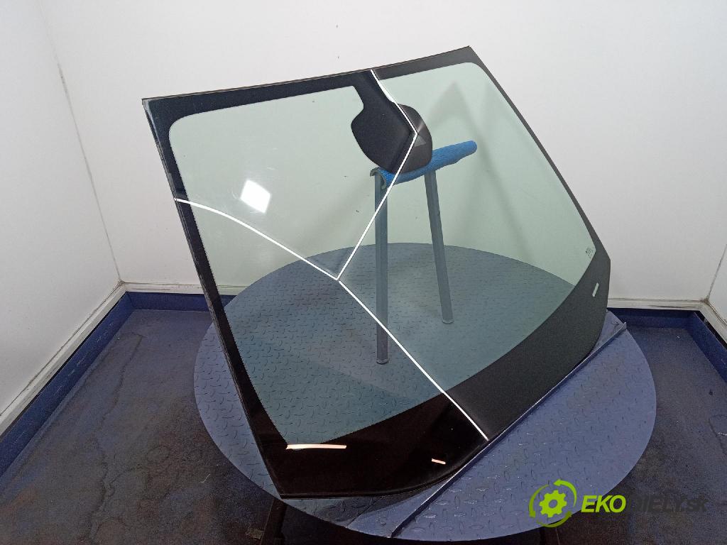 Opel Astra 2019 sklo Čelní přední: