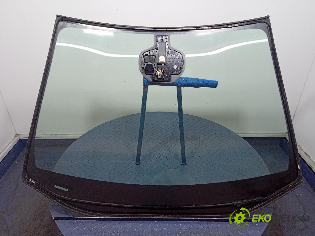 Opel Astra 2019 sklo Čelní přední: 