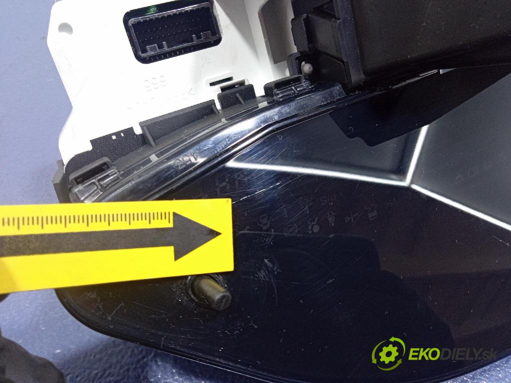 Toyota Yaris 2007 Přístrojová deska 83800-0D690