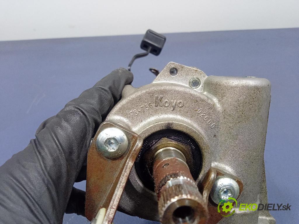 Toyota Yaris 2007 Sloupek volantu x 45200-0D090