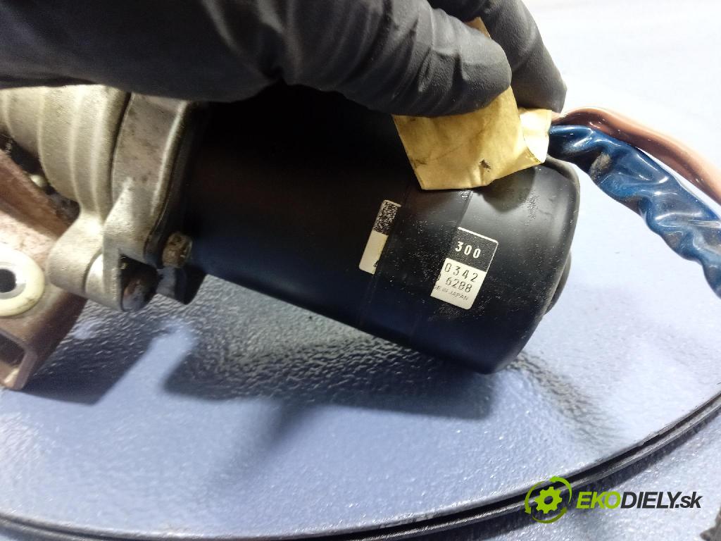 Toyota Yaris 2007 Sloupek volantu x 45200-0D090