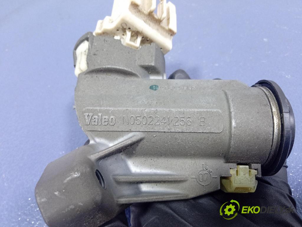 Toyota Yaris 2007 Spínač zapaľovania: N0502241256B