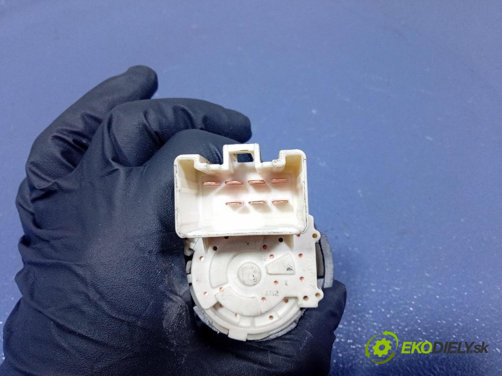 Toyota Yaris 2007 Spínač zapaľovania: N0502241256B