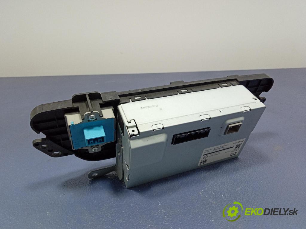 Honda Cr-v 2016 Zobrazit: Rádio: / GPS 39710T1E