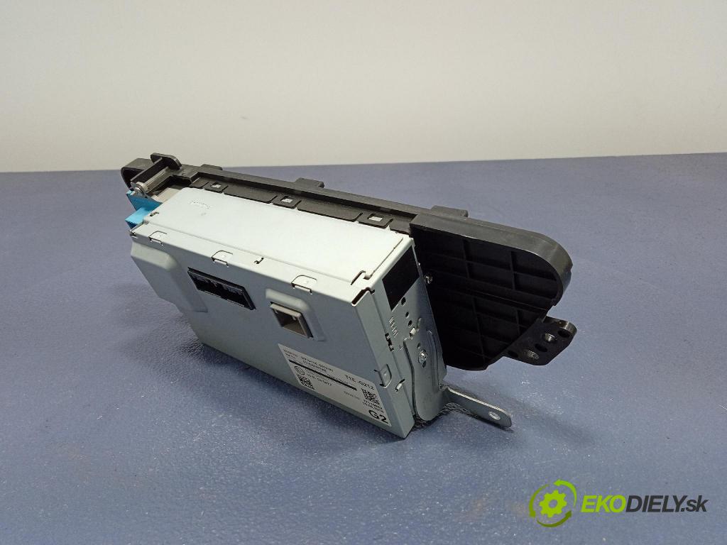 Honda Cr-v 2016 Zobrazit: Rádio: / GPS 39710T1E