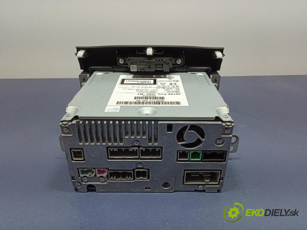 Honda Cr-v 2016 Zobrazit: Rádio: / GPS 39100T1V