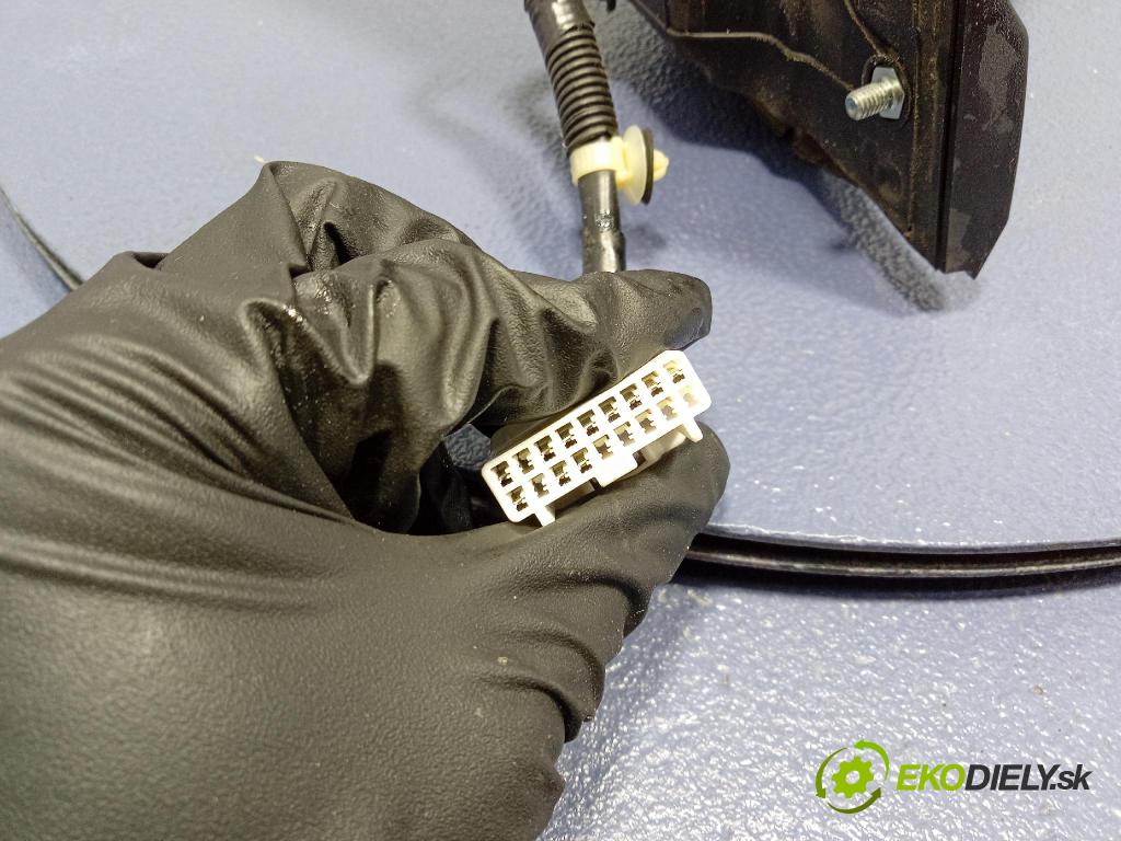 Honda Cr-v 2016 zrkadlo Vľavo: 76250T1G