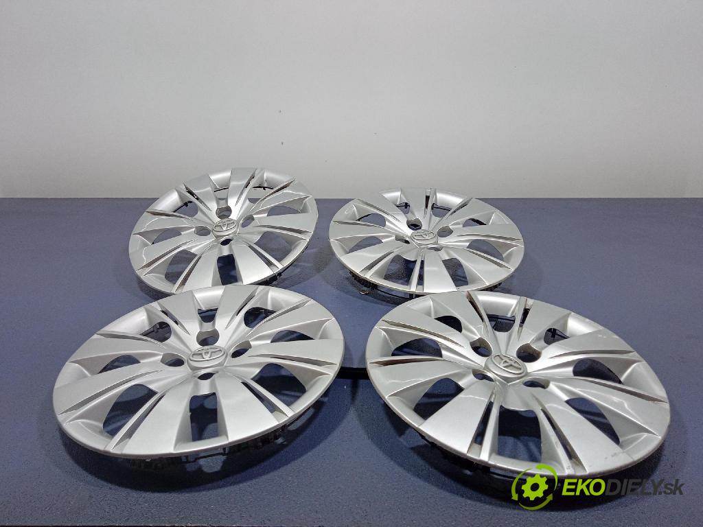 Toyota Yaris 2007 puklica kola: 5702017589336