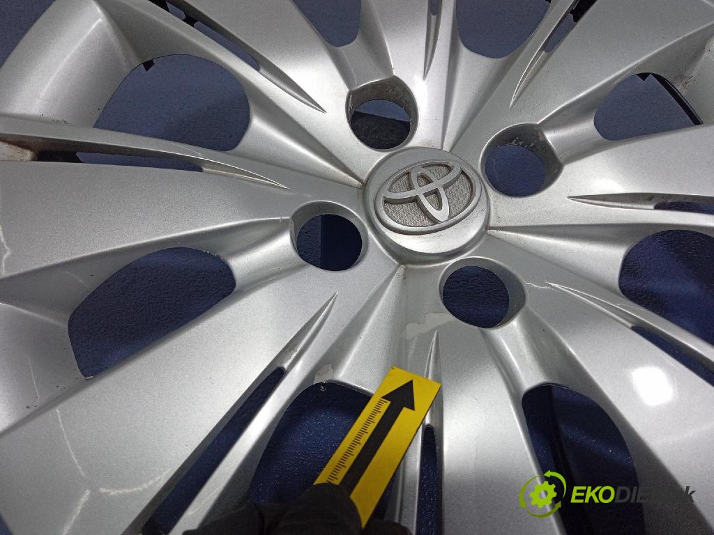 Toyota Yaris 2007 puklica kola: 5702017589336