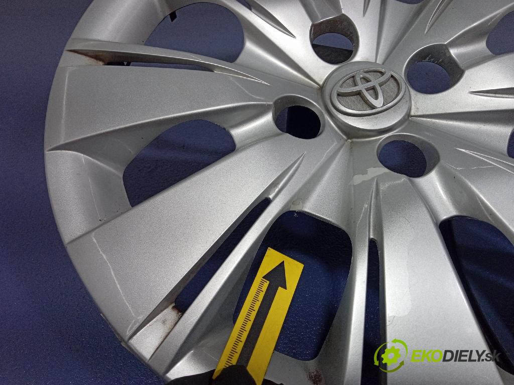 Toyota Yaris 2007 puklica kola: 5702017589336