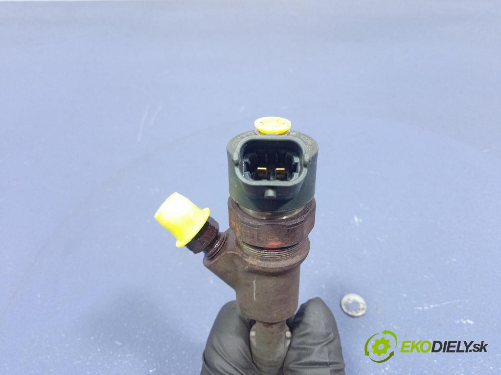 Toyota Yaris 2007 vstřikovač 23670-0N030