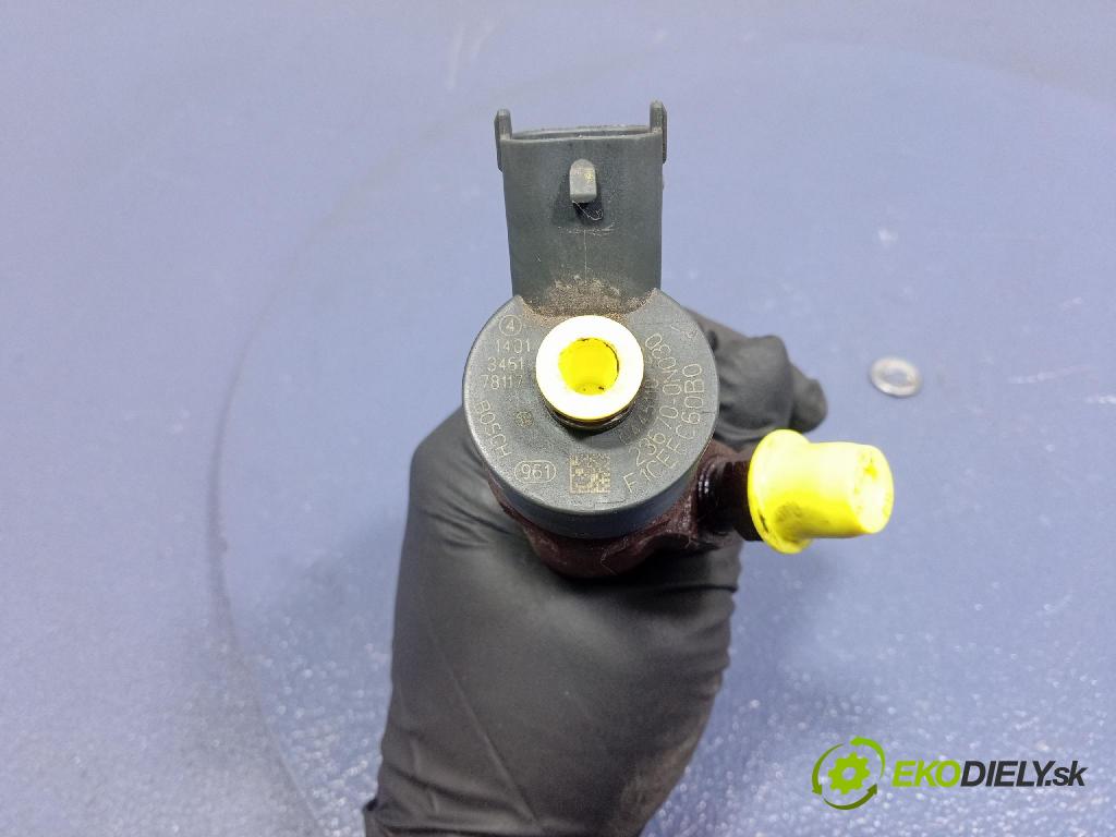 Toyota Yaris 2007 vstřikovač 23670-0N030