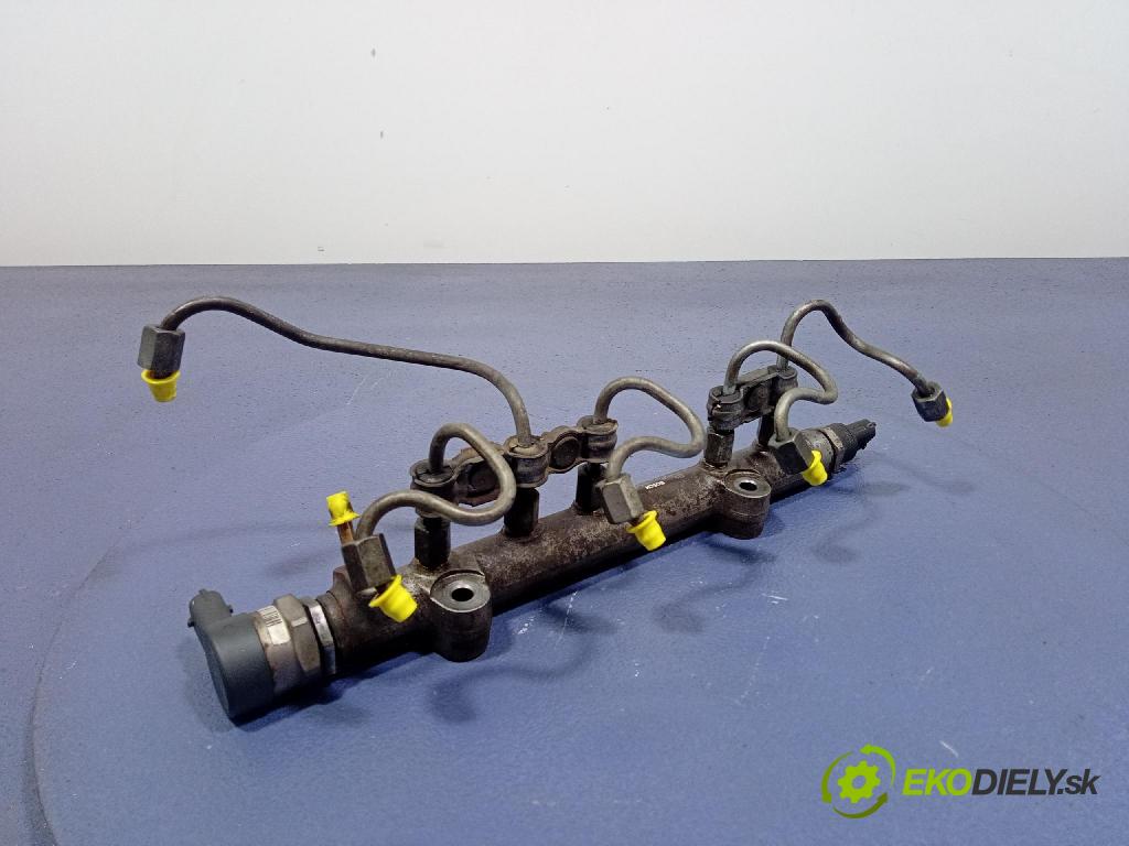 Toyota Yaris 2007 lišta Zásobování 23810-0N021