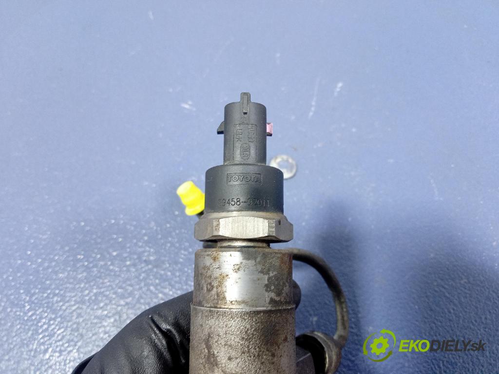 Toyota Yaris 2007 lišta Zásobování 23810-0N021