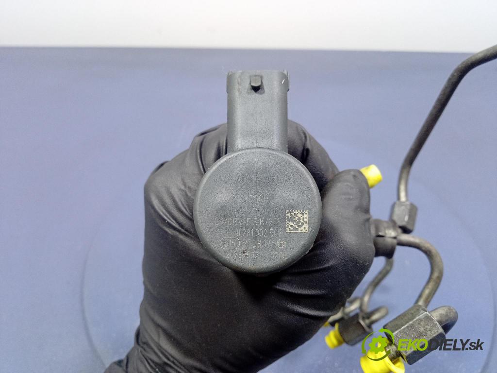 Toyota Yaris 2007 lišta Zásobování 23810-0N021