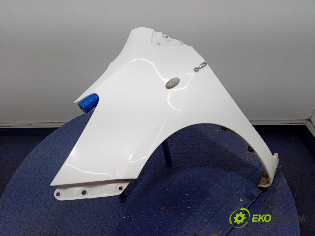 Toyota Yaris 2007 blatnik před Levý: