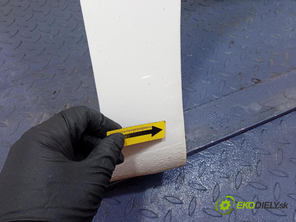 Toyota Yaris 2007 blatnik před v pravo: