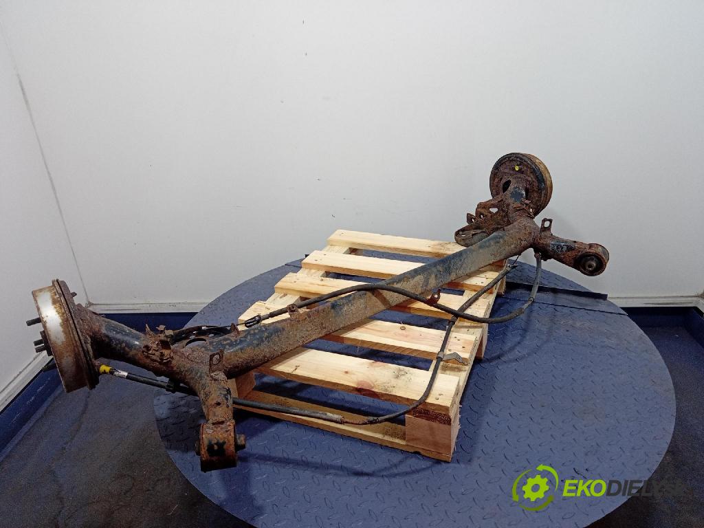 Toyota Yaris 2007 výztuha Pozastavenia: Zad: