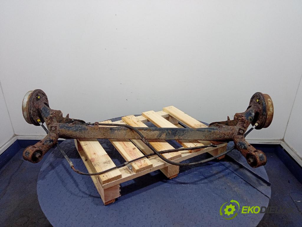 Toyota Yaris 2007 výztuha Pozastavenia: Zad: