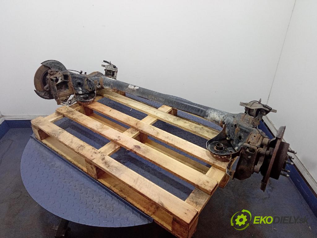 Opel Astra 2019 výztuha Pozastavenia: Zad: