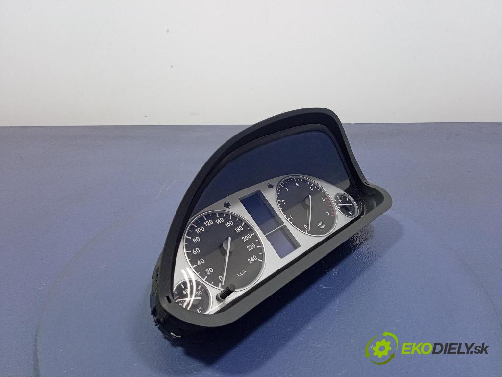 Mercedes B-Klasa 2007 prístrojovka/ budíky A1695403948