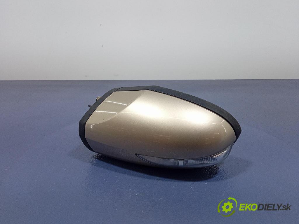 Mercedes B-Klasa 2007 zrkadlo Vľavo: