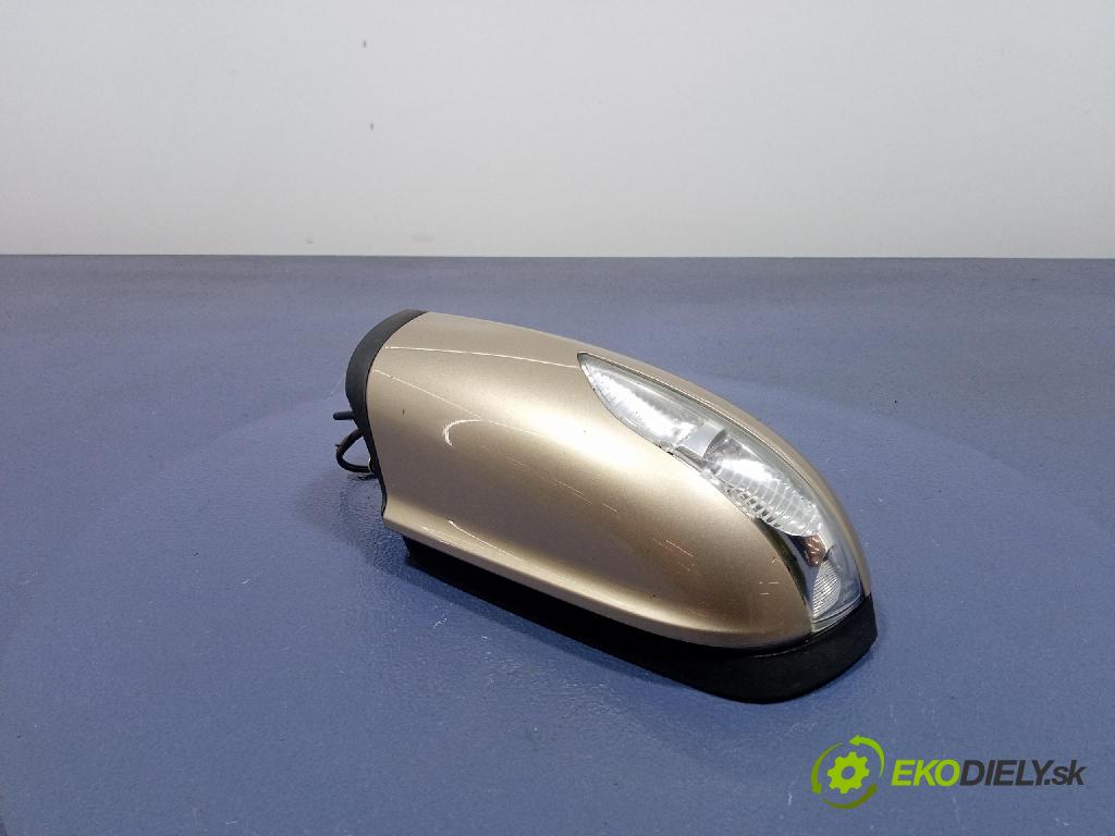 Mercedes B-Klasa 2007 zrkadlo Vľavo: