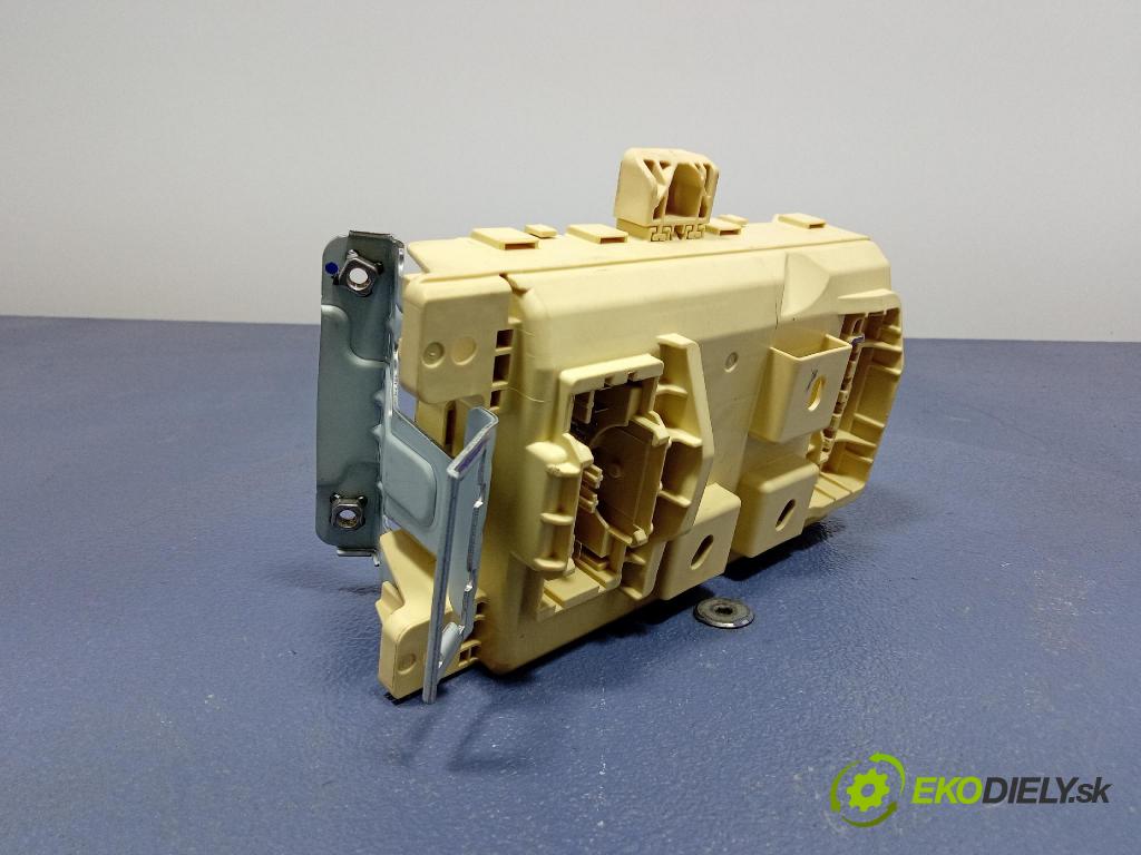 Kia Stonic 2024 skrinka Poistky: 91952-H8730