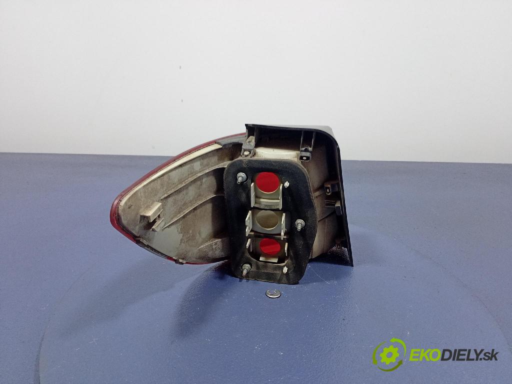 Mercedes B-Klasa 2007 svetlo / reflektor zad Prava: Vonkajsia: A1698202664