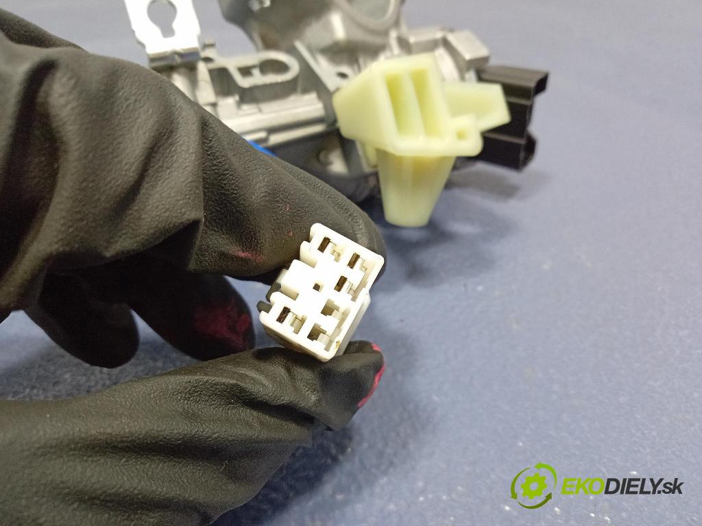 Kia Stonic 2024 Spínač zapaľovania: