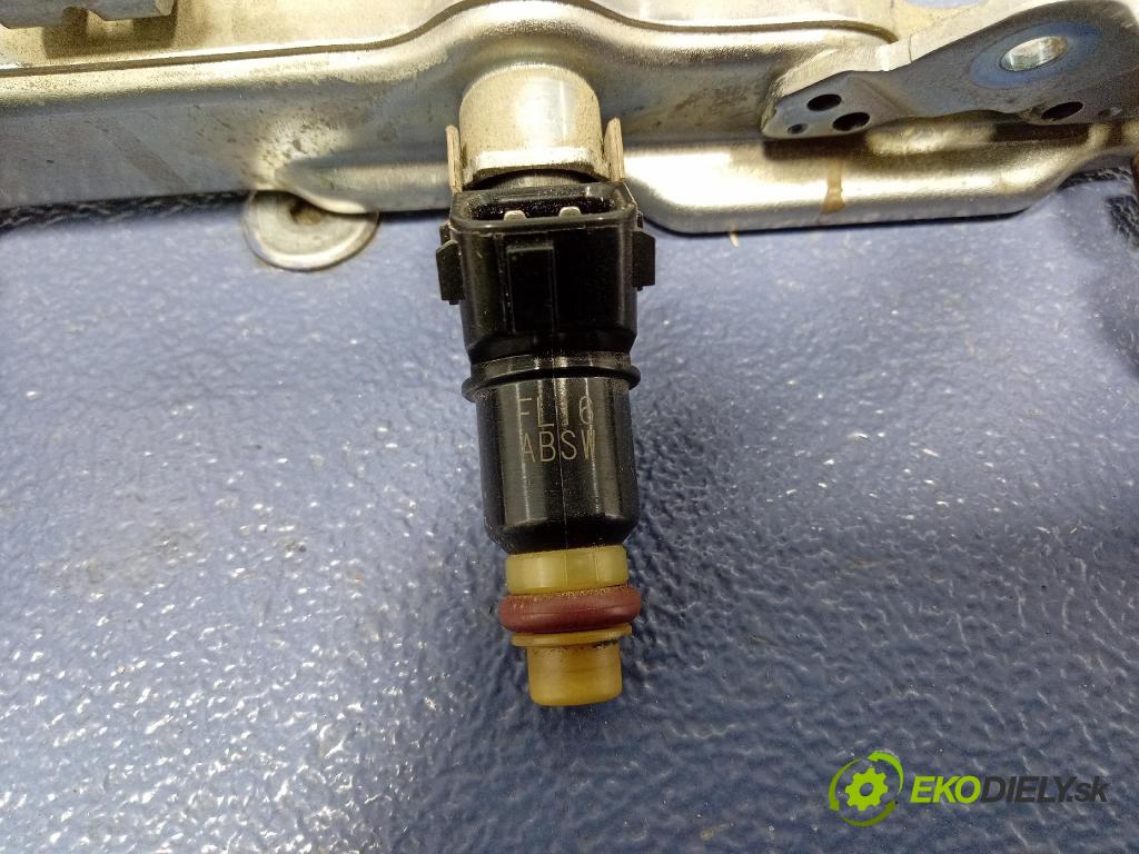 Honda Cr-v 2016 lišta Zásobování