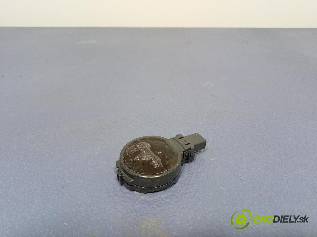 Kia Stonic 2024 snímač Dážď: / Twilight: 96000-KL000