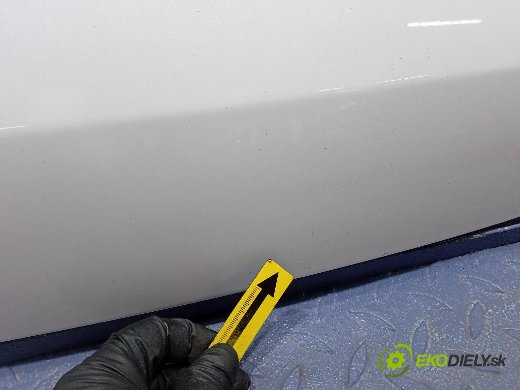 Kia Stonic 2024 zadna dveře kufra: kufra: