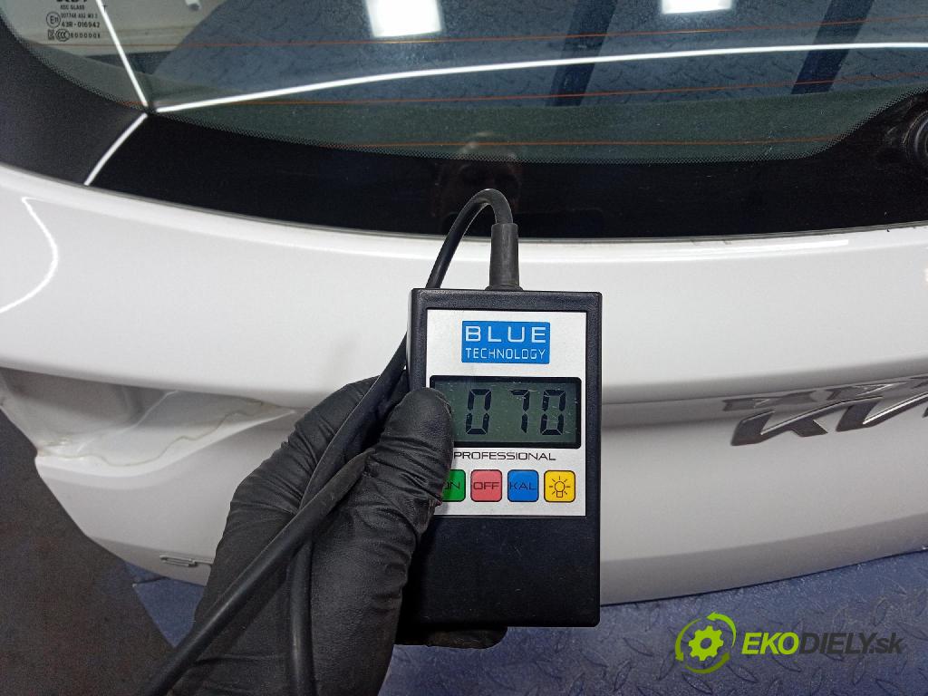 Kia Stonic 2024 zadna dveře kufra: kufra: