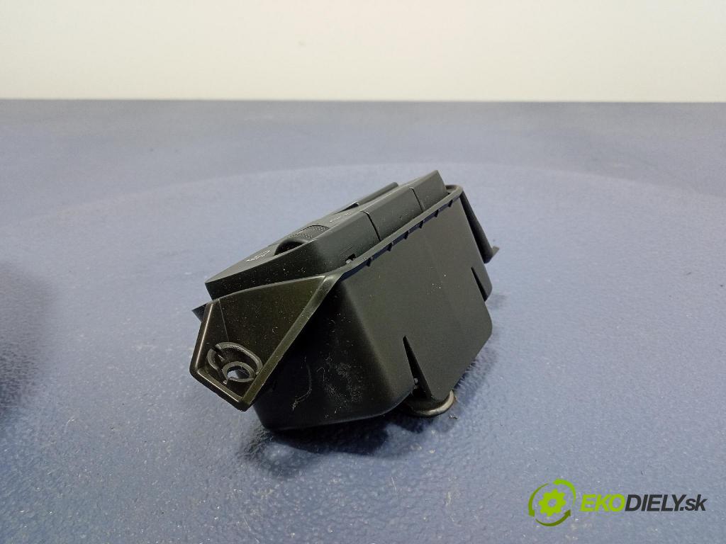 Kia Stonic 2024 prepínač svetiel 84757-H8000