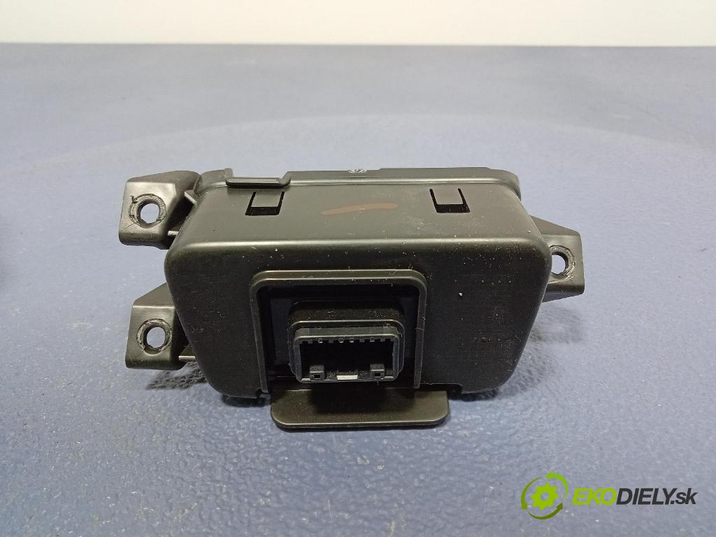 Kia Stonic 2024 prepínač svetiel 84757-H8000