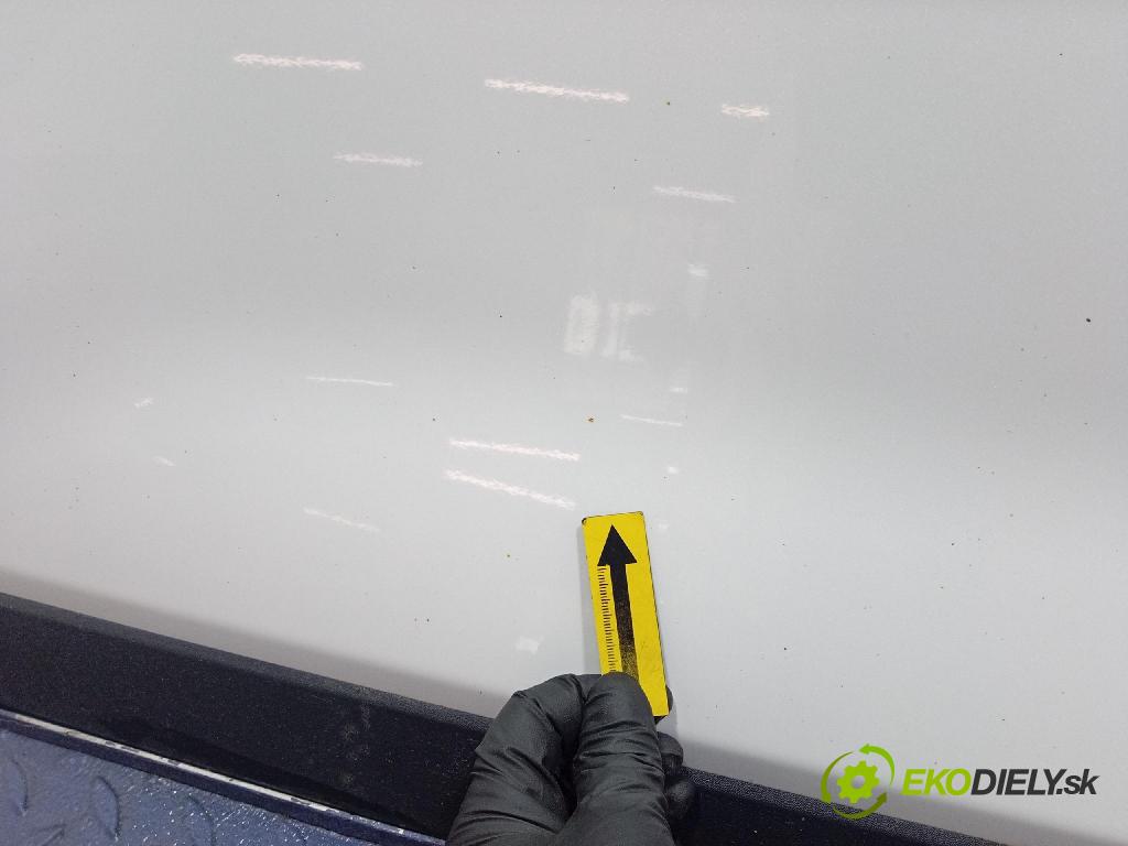 Kia Stonic 2024 dvere Predné Vľavo: