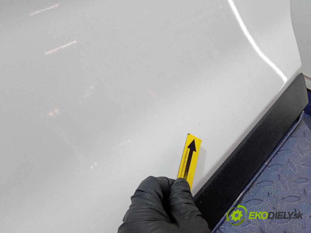 Kia Stonic 2024 dvere Predné Vľavo: