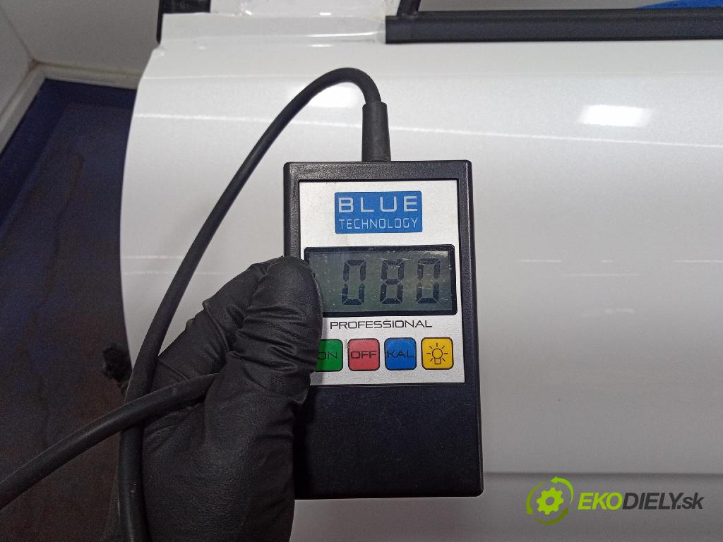 Kia Stonic 2024 dvere Predné Vľavo: