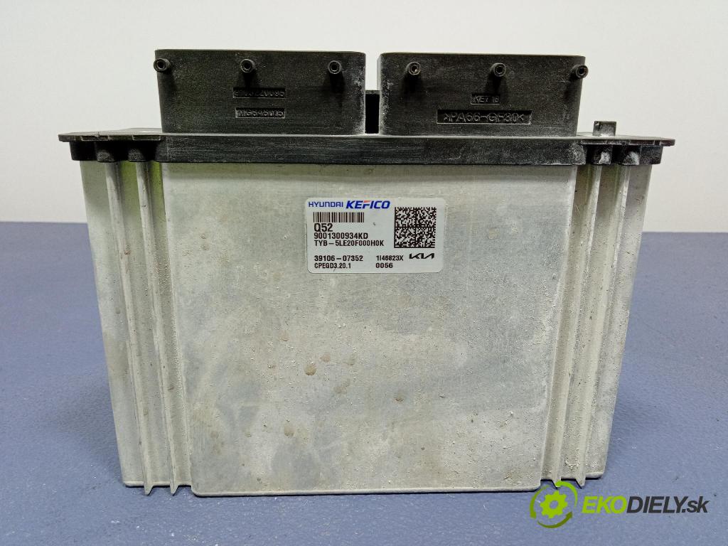 Kia Stonic 2024 riadiaca jednotka Motor: 39106-07352