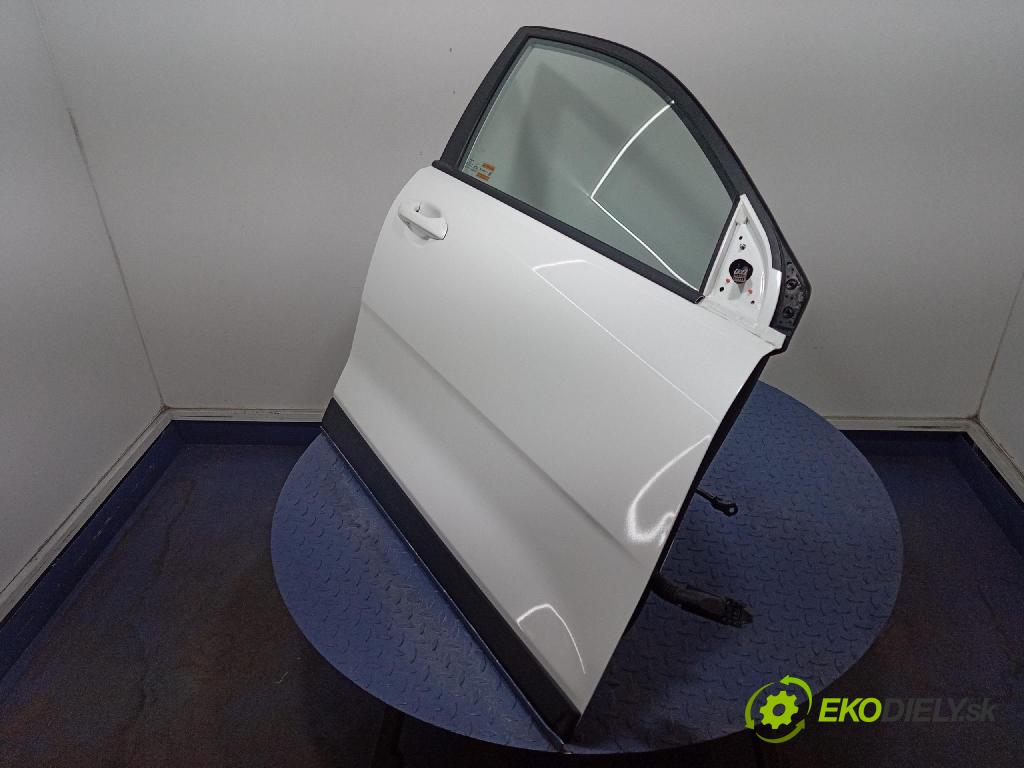 Kia Stonic 2024 dvere Predné pravé