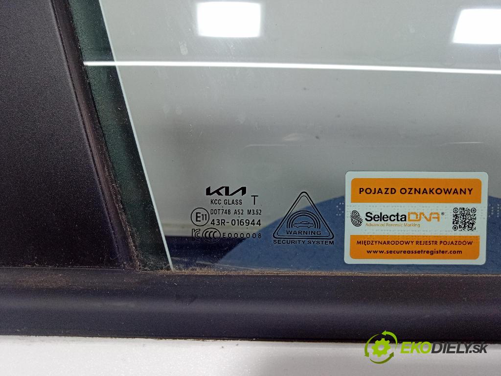 Kia Stonic 2024 dvere Predné pravé