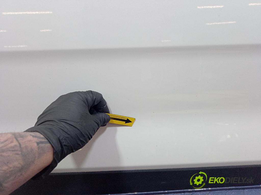 Kia Stonic 2024 dvere Predné pravé